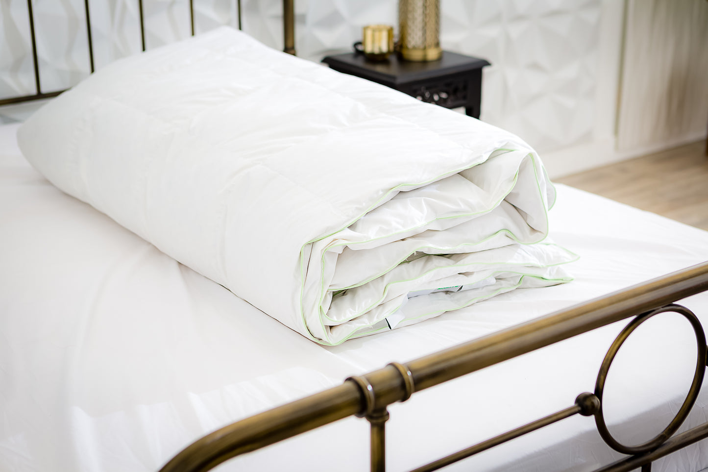 Naturtex Deluxe RE:DOWN Collection Down Comforter