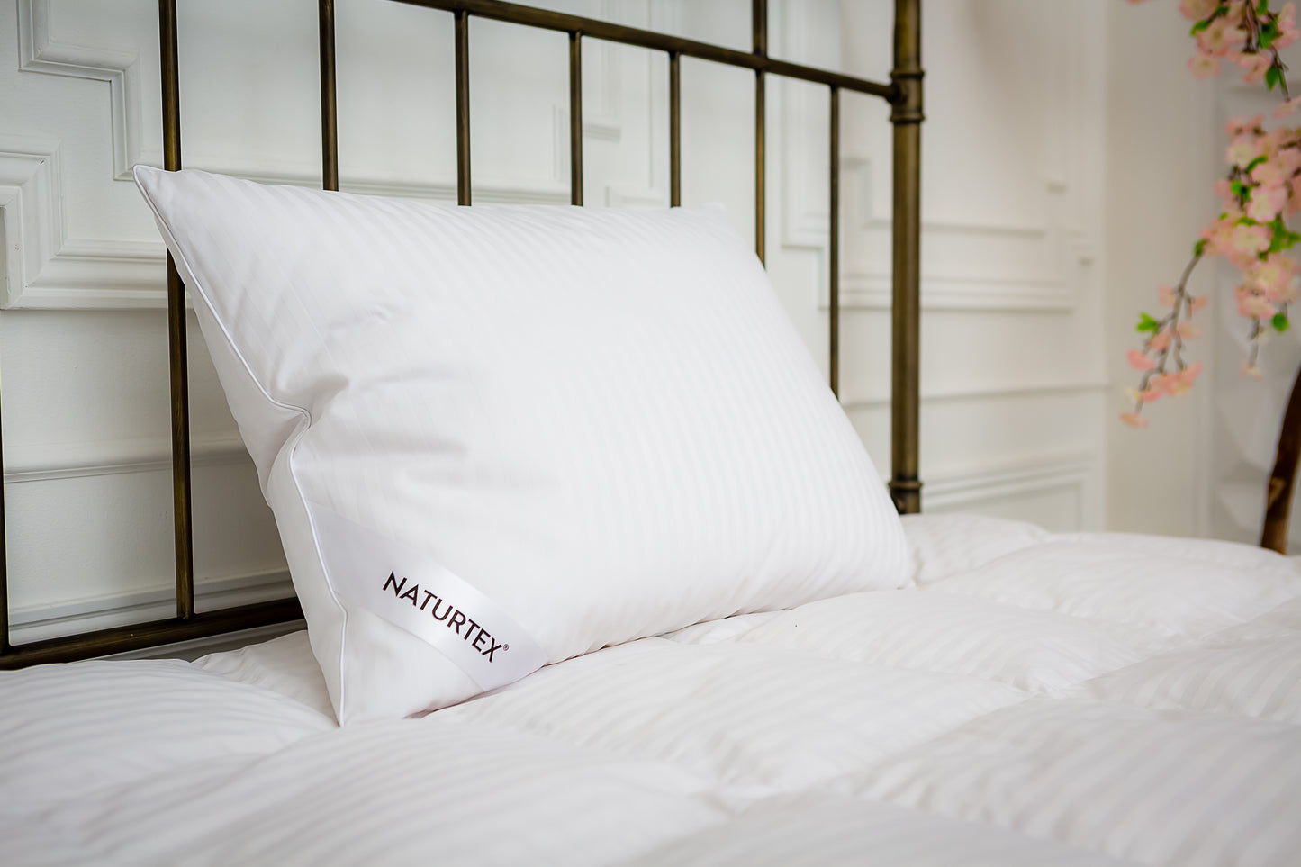 Naturtex Budapest Collection Hungarian Goose Down Pillow