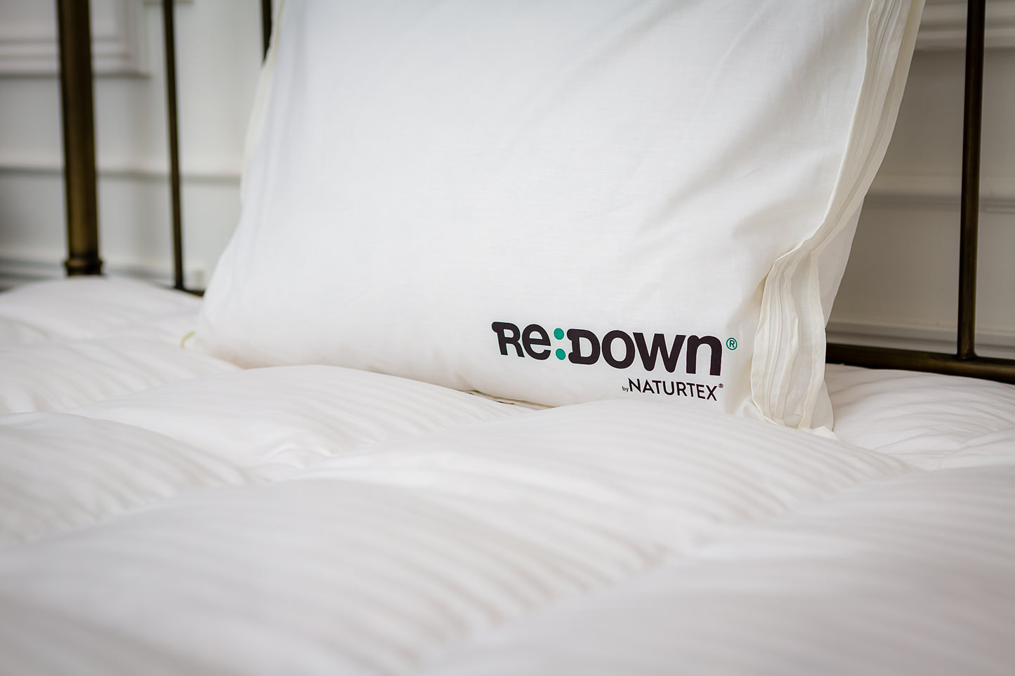 Naturtex Deluxe RE:DOWN Collection Down Comforter